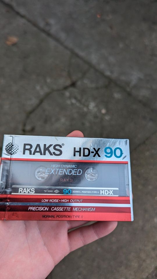 Originalverschweißte Musikkassette RAKS HD-X 90 in Schlieben