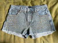 Jeans Short von Pepe, BW 29, tolle Stickerei, tadellos Thüringen - Erfurt Vorschau