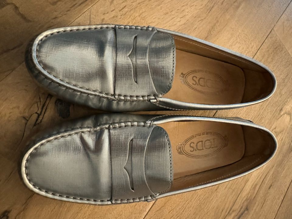 Tods Schuhe - wie neu in Düsseldorf