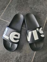 Levi's Schlappen Schuhe Badeschuhe Badeschlappen Neu Gr 8 Gr 40,5 Nordrhein-Westfalen - Neukirchen-Vluyn Vorschau