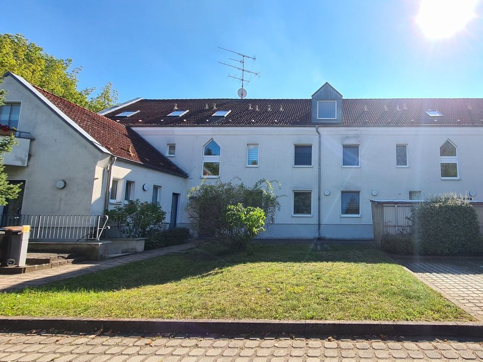 3 Zi. Erdgeschosswohnung mit Terrasse am Plauer See (3.8 % Rendite) in Brandenburg an der Havel