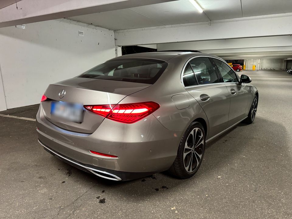 Mercedes C180 Avantgarde Automatik/9G/Kamera/MBUX/AHK in Nürnberg (Mittelfr)