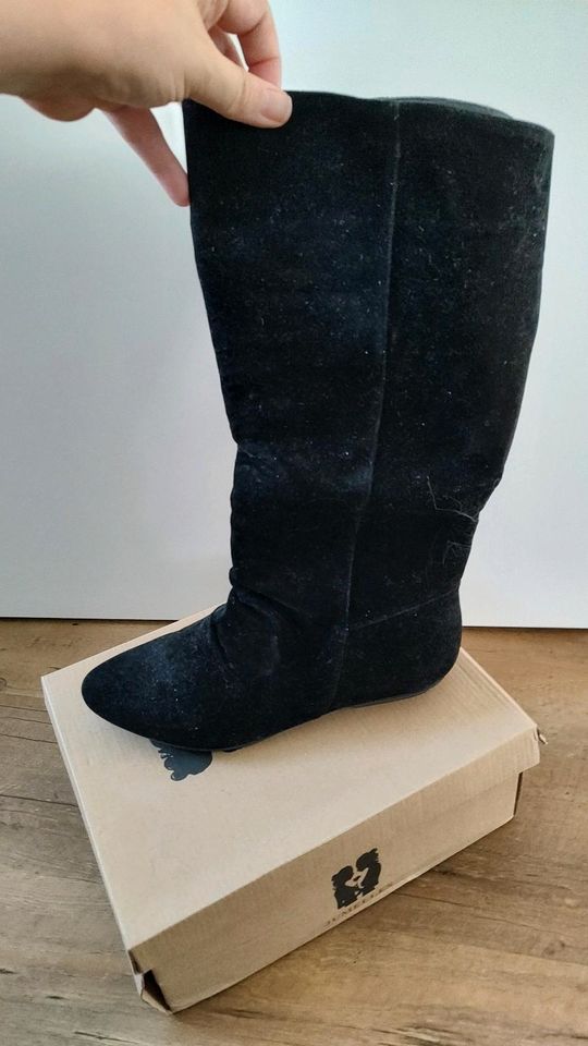 schwarze Stiefel von Jumex in Bordesholm