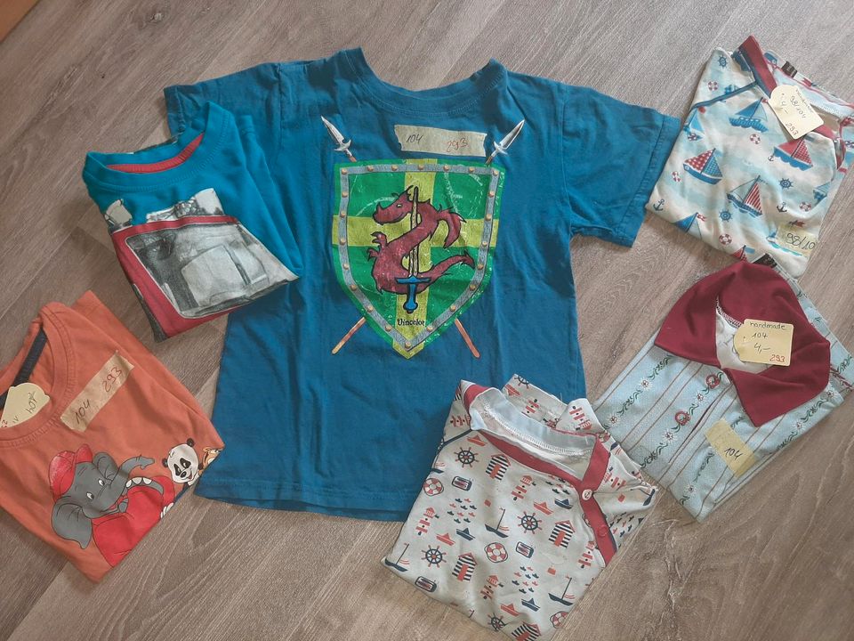 Individuelles Tshirt paket, viel Handmade 98/104 in Lippstadt