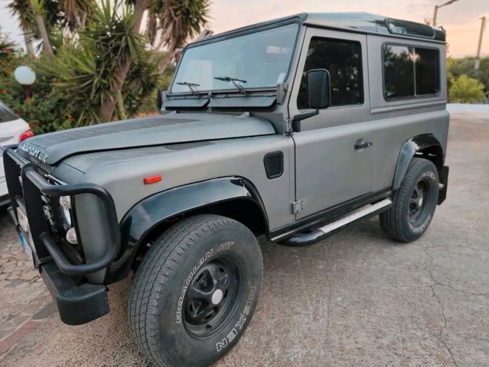 Land Rover Defender 90 200 Tdi Hard Top bj1991 in Bremen