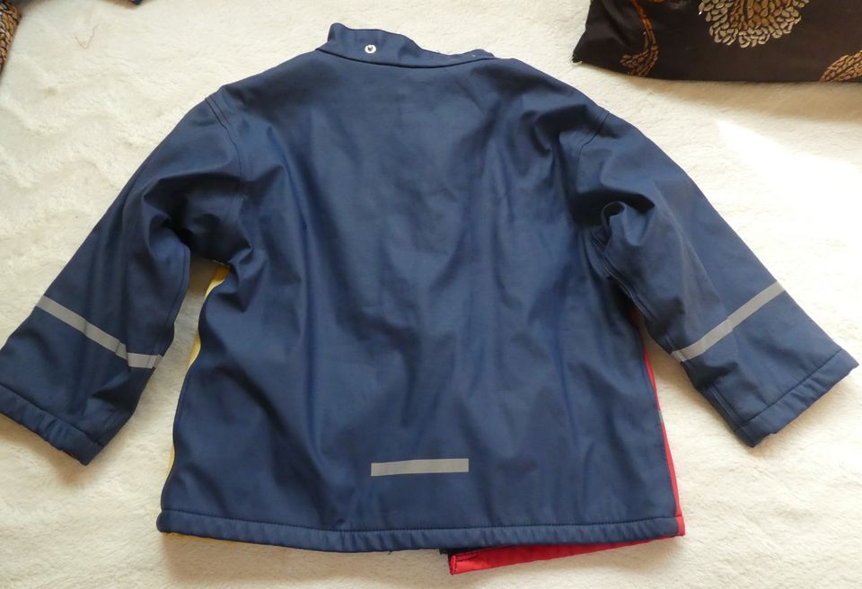 warme Wind-Regenjacke Junge Gr. 98/104  beschichtet Top Zustand in Dresden