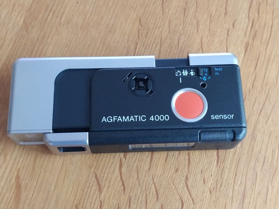 Sehr gut erhaltene Afgamatic Sensor 4000 pocket Kamera mit Hülle in Gärtringen
