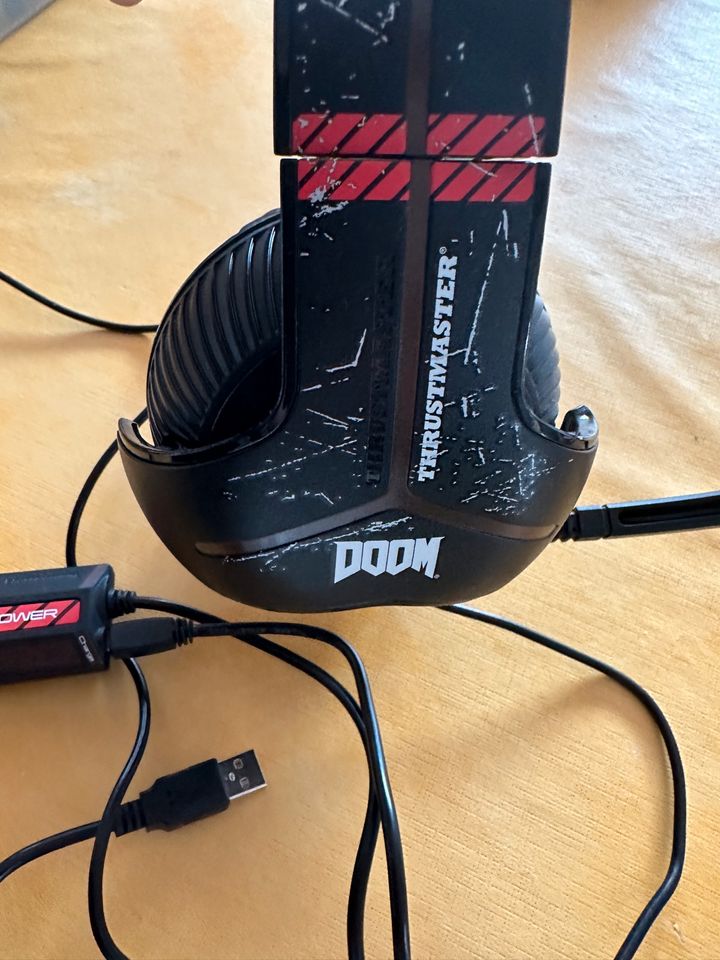 Thrustmaster Y-350X Doom Edition Gaming Kopfhörer in Schwentinental