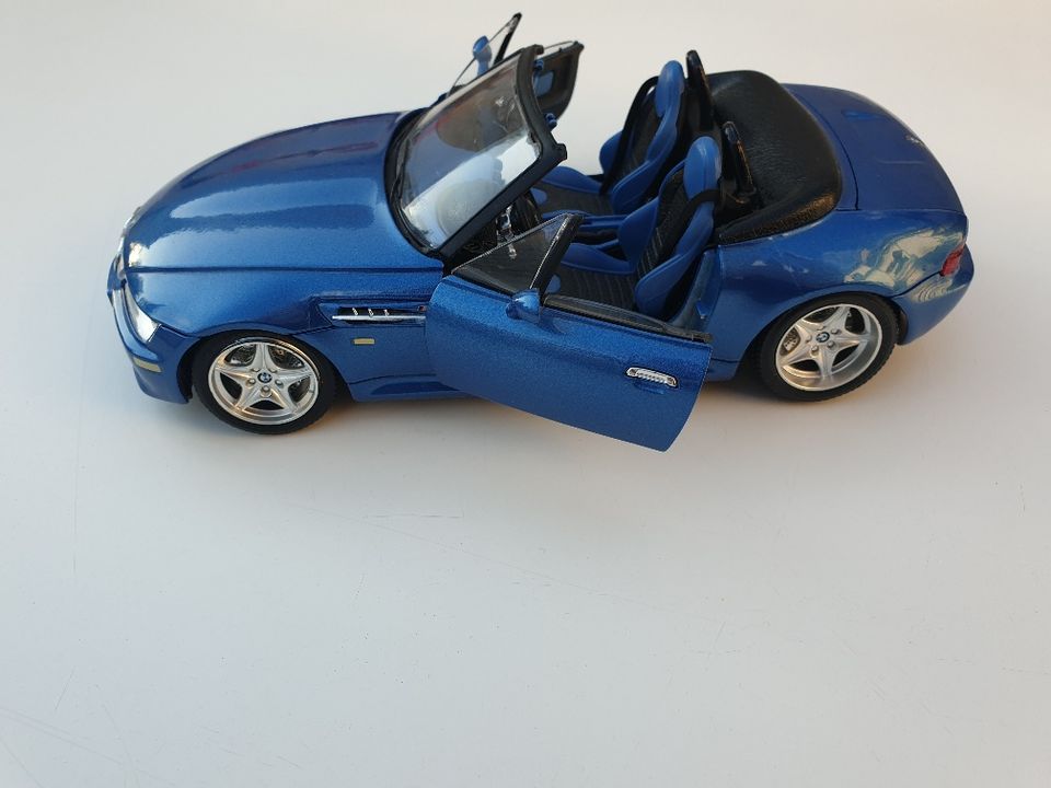 Bburago 1/18 Modellauto BMW Roadster MIII, Z3, Baujahr 1996 in Worms