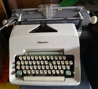 Olympia Wilhelmshafen Schreibmaschine Retro Vintage Nordrhein-Westfalen - Datteln Vorschau