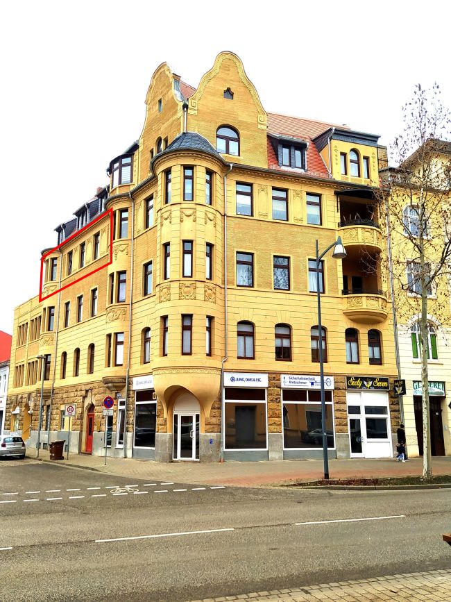 3 Raumwohnung m. Jugendstilcharme - ruhiges Haus, super Anbindung in Weißenfels