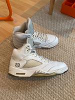 Jordan 5 Retro Metallic White Nordrhein-Westfalen - Lemgo Vorschau
