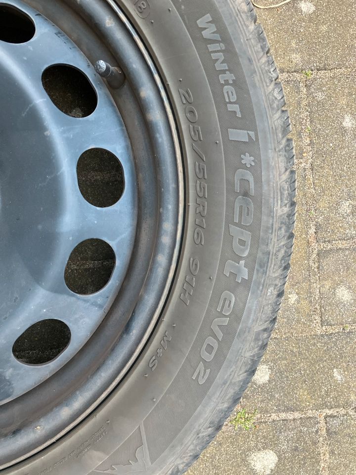 Winterreifen 205 / 55 R 16 in Hude (Oldenburg)