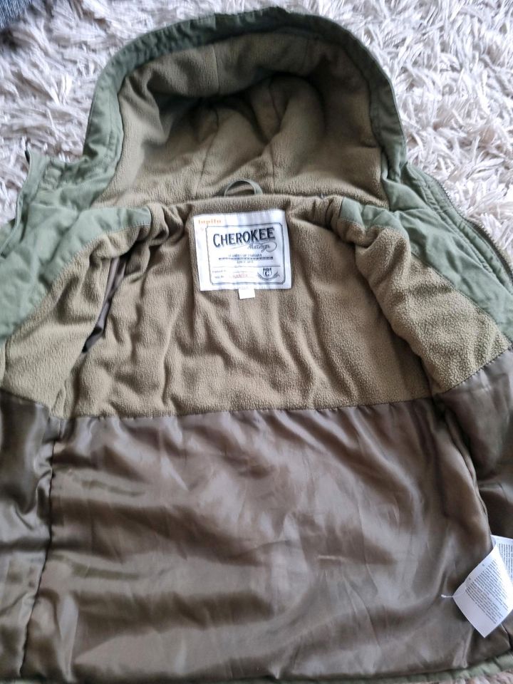 Kinderjacke Gr 104 Junge khaki in Krefeld