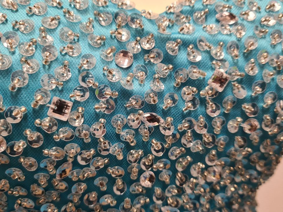 Tüllkleid kurzes Kleid mit Perlen Pailletten Tüll Türkis Aqua 34 in Weilburg