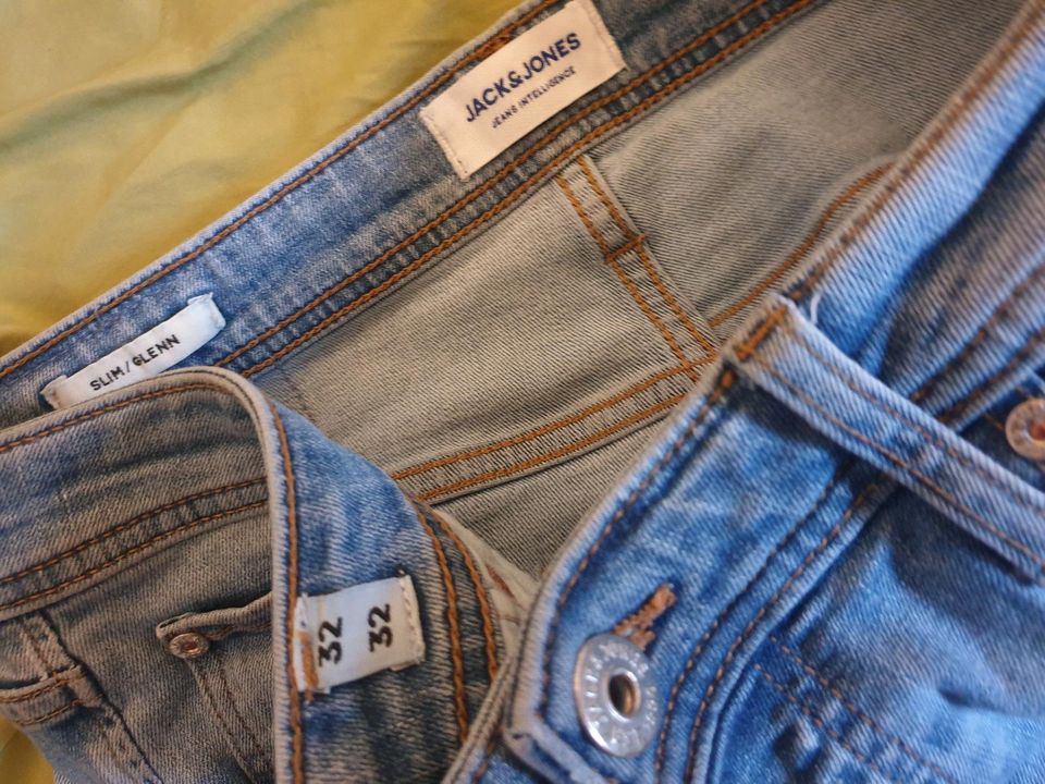 JEANS / HOSEN PAKET W32/34 - L32 JACK  & JONES in Castrop-Rauxel