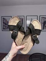 Sandalen mit gekreuzten Riemen Nordrhein-Westfalen - Datteln Vorschau
