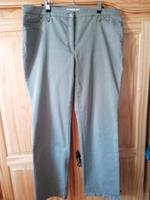 46 Brax Slim Line Olivgrüne Stretchjeans Stretchhose Hannover - Döhren-Wülfel Vorschau