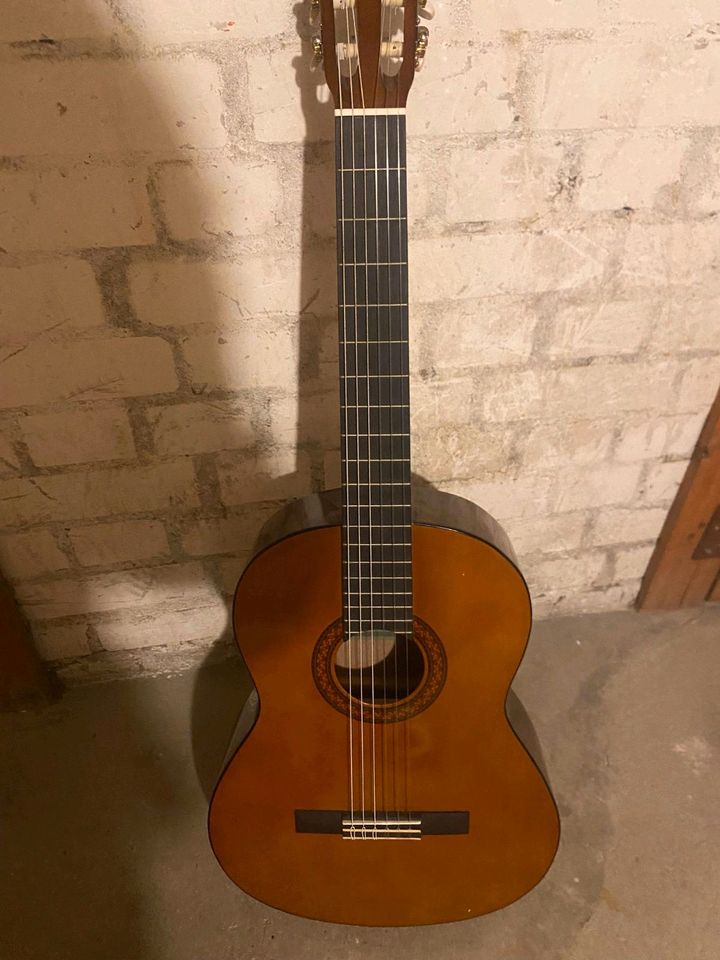 Yamaha C40 Gitarre in Hamburg