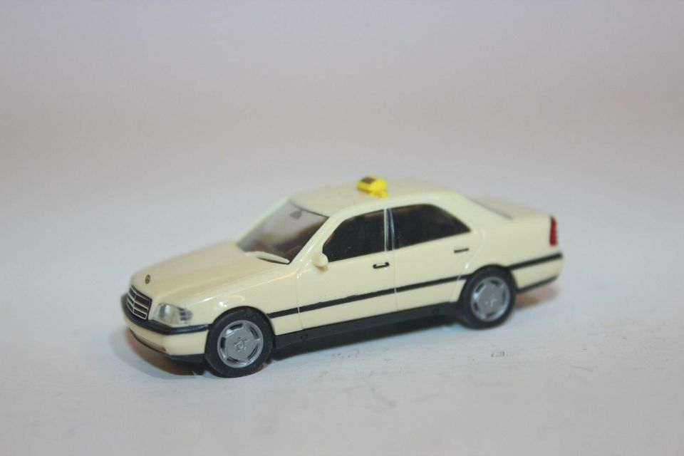 "Wolle Taxi?" Wiking Herpa Mercedes Benz Taxi 1:87 in Calw