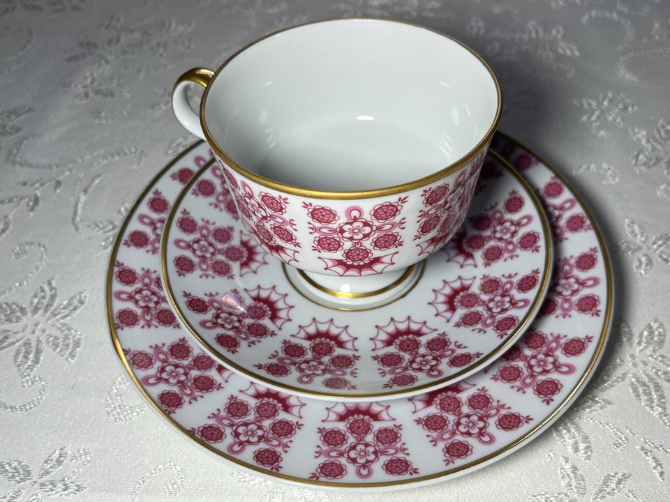 3 Tlg. Sammeltasse, Fine China Lichte, 70er, Rosa Blumen in Meißen