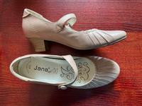 Jana Soft Pumps 4,5 H beige Leder 37,5 Rheinland-Pfalz - Bad Kreuznach Vorschau