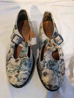 Mary Jane Schuhe, Sandalen, Blumen, hellblau, geblümt 36 Köln - Kalk Vorschau