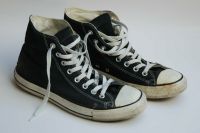 Converse Chucks Hi schwarz weiss  Größe 9 (UK) getragen Essen - Essen-Borbeck Vorschau