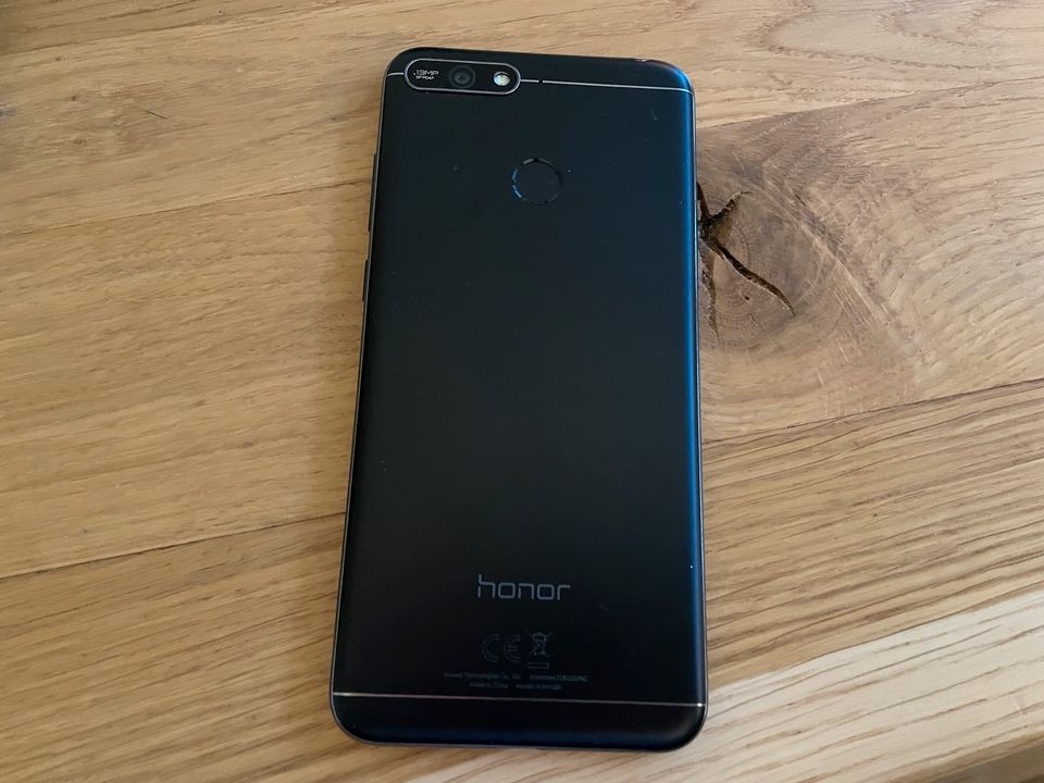 Smartphone Huawei honor AUM-L29 schwarz Neuwertig in Lichtenstein