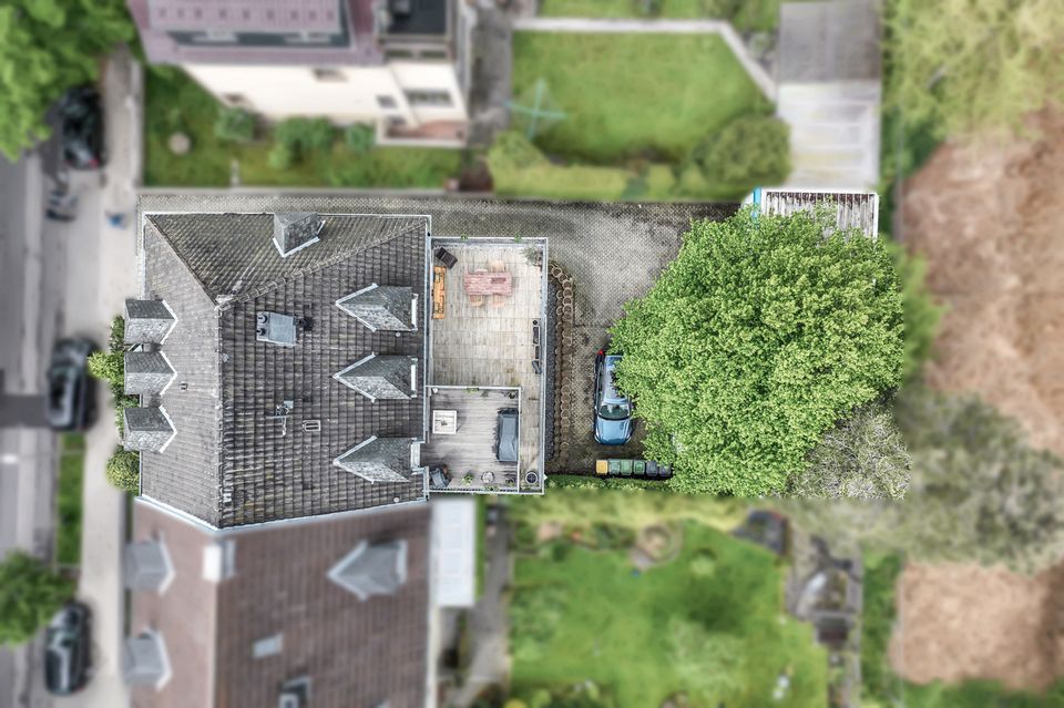 Wohnen und Arbeiten am Stadtpark! Investmentpaket aus vermieteter Praxis + Wohnung mit Dachterrasse in Rheinbach