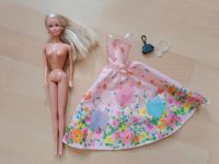 Barbie Puppen mit Kleid und Accessoires Dresden - Schönfeld-Weißig Vorschau