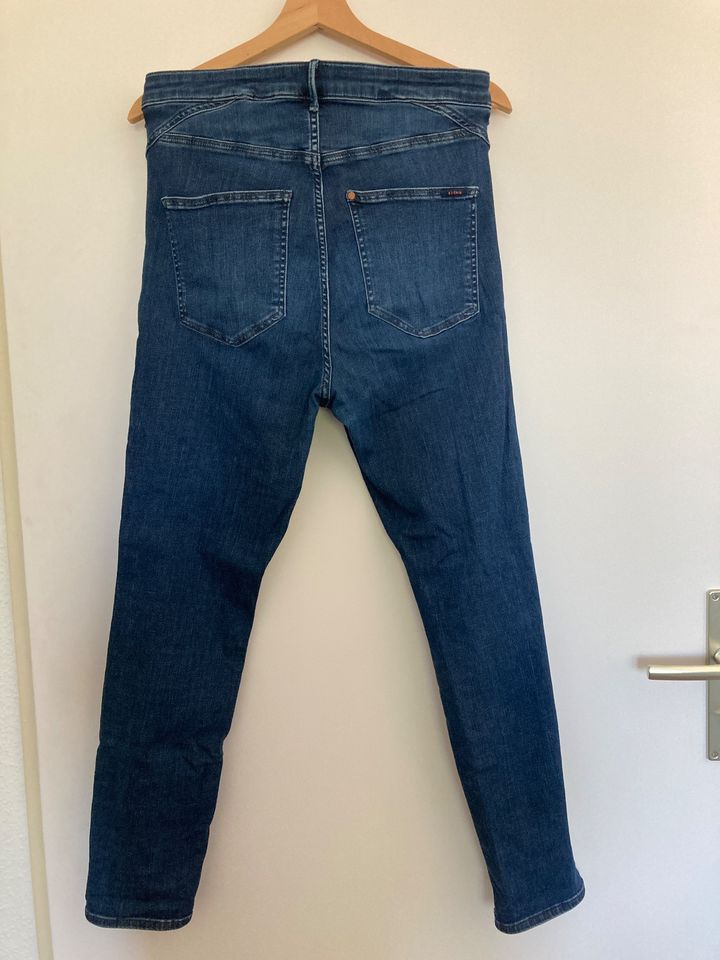 Gr. L Jeans von H&M in Mainz