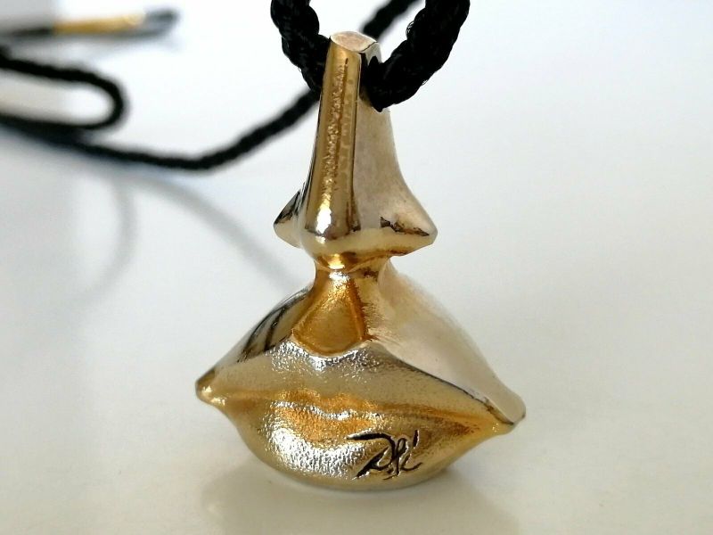 Salvador Dali Aphrodite Necklace Kette Vintage in Baden-Württemberg -  Baden-Baden | eBay Kleinanzeigen ist jetzt Kleinanzeigen