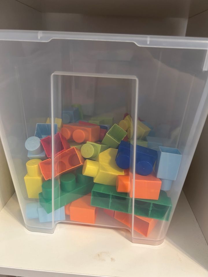 Kisten voll Spielzeug, Lego & Kleidung in Gronau (Westfalen)