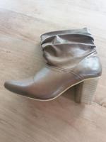 Stiefeletten Gr 39 sacha Niedersachsen - Auetal Vorschau