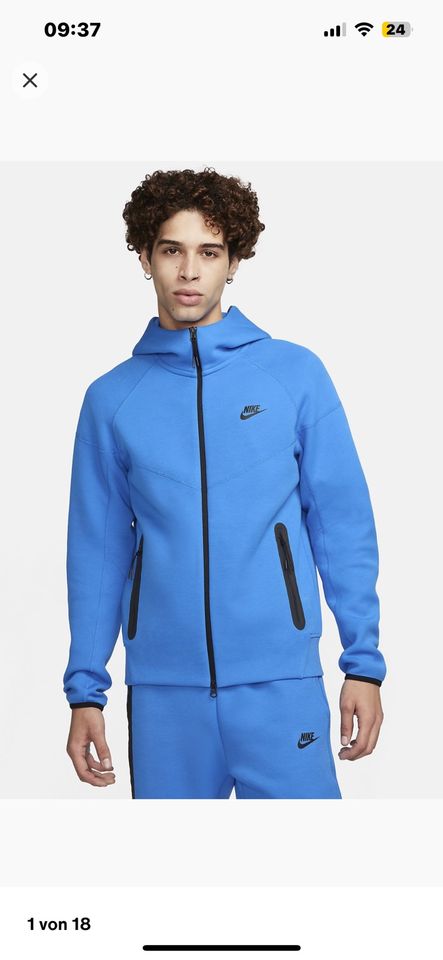 Nike tech Jacke blau in Solingen