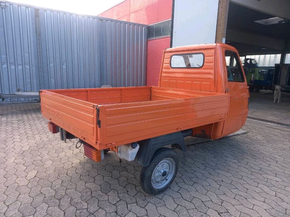 Orangene Piaggio Ape TM 602 Antrieb überholt in Kusterdingen