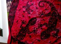 Großes Tuch mit Geckos Halstuch Tischtuch Wanddeko rot Sachsen-Anhalt - Osterwieck Vorschau
