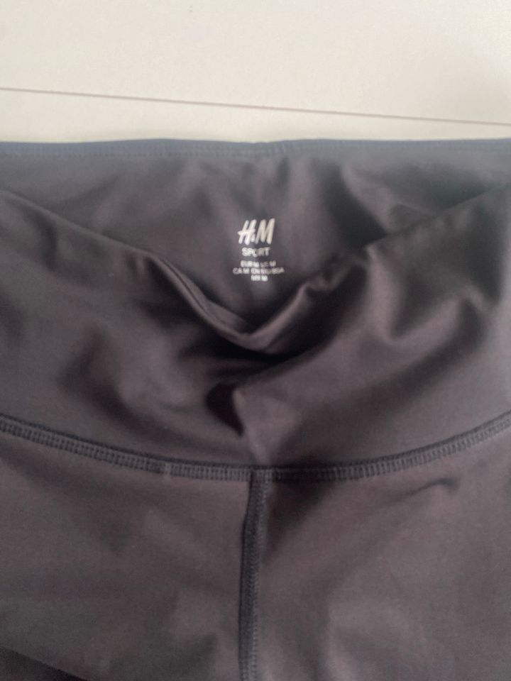 H&M Sport Leggings Gr. M schwarz grün weiß in Wilhelmshaven