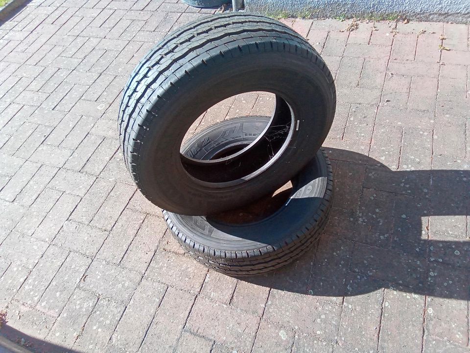 2x 215 /70 R 15 C 109/107S Firestone Vanhawk 2 Neu in Hannover