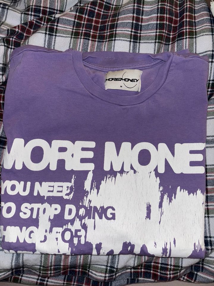 More money more love shirt M in Buxtehude