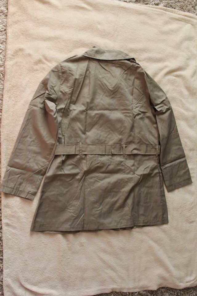 NEU TOP leichter TRENCHCOAT COAT MANTEL KHAKI OLIV Gr.44/46 in Würzburg