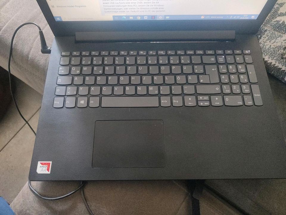Lenovo 15.6" Laptop inkl Laptoptasche in Aachen