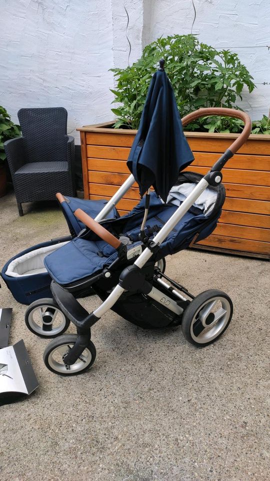 Kinderwagen komplett von Mutsy mit viel Zubehör in Oestrich-Winkel