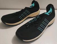 Sneaker Schuhe schwarz hellblau 42 Nordrhein-Westfalen - Warstein Vorschau