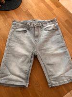 Shorts Jeansshorts FSBN grau Größe S top Zustand Essen - Essen-Kray Vorschau