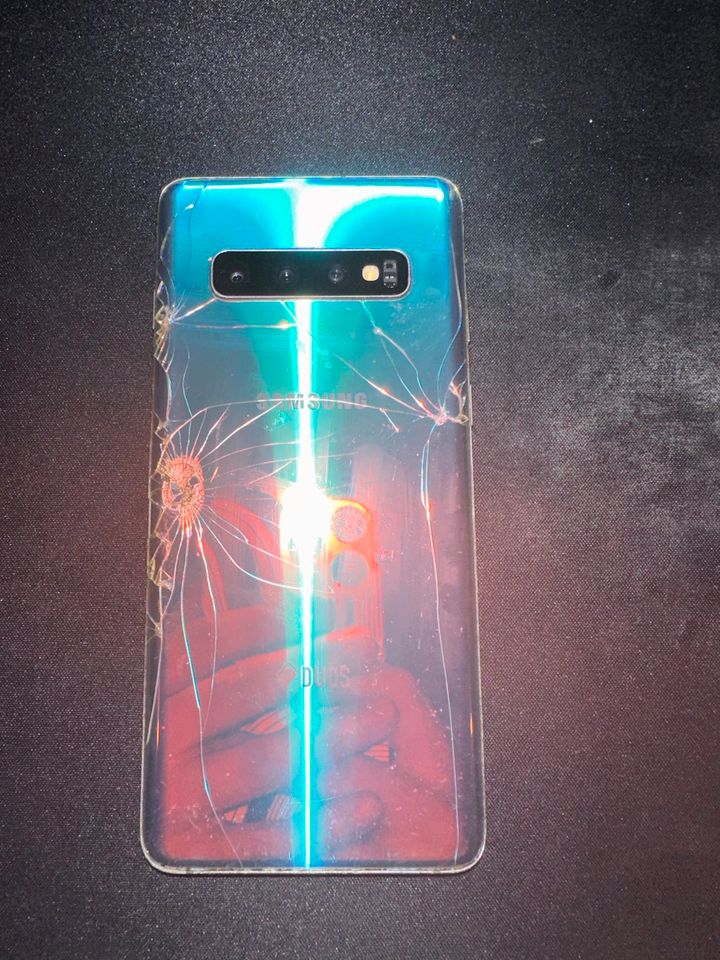 Samsung Galaxy S10 defekt in Quedlinburg