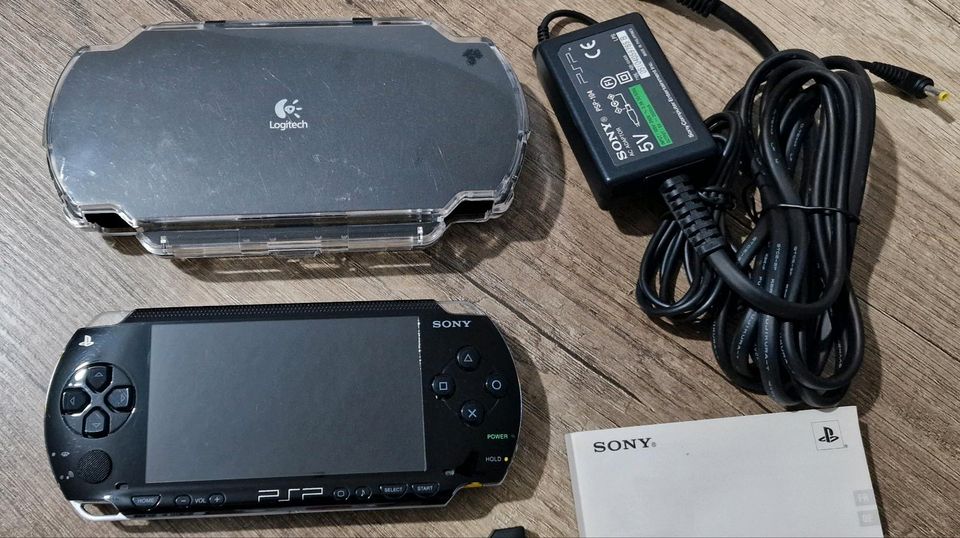 Sony PlayStation Portable PSP 1004 mit CFW in Ahlen