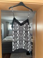 Top About You Animal Print Schlangen Muster schwarz grau spitze M Hessen - Hofheim am Taunus Vorschau