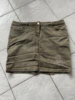 C&A Yessica grün / khaki Rock mit Strasssteinen Gr. XL / 42 Rheinland-Pfalz - Betzdorf Vorschau